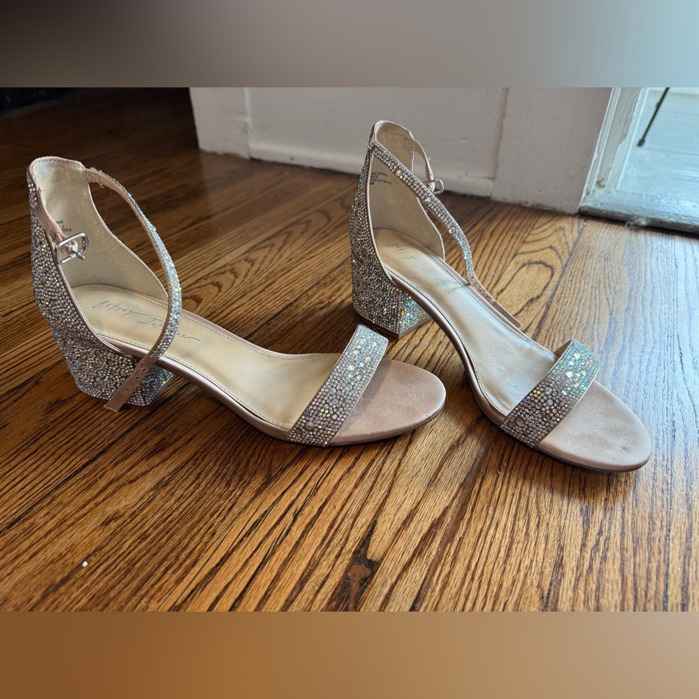 Betsey Johnson Mari Heeled Sandal in Champagne
